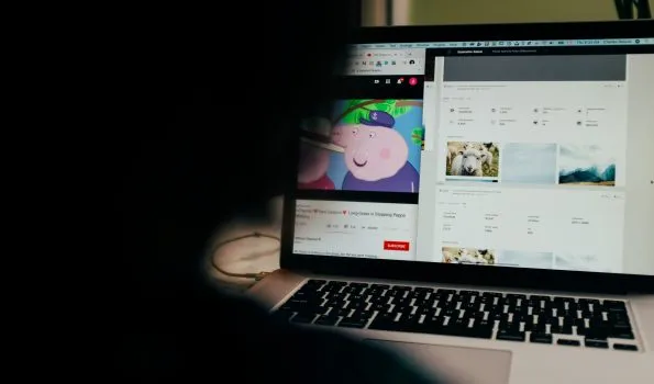 macbook pro turned on displaying facebook page